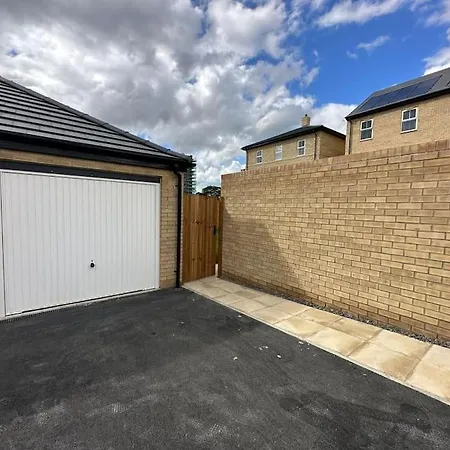 Holiday home Family & Contractor Friendly 4-br In Leeds Leeds (West Yorkshire)